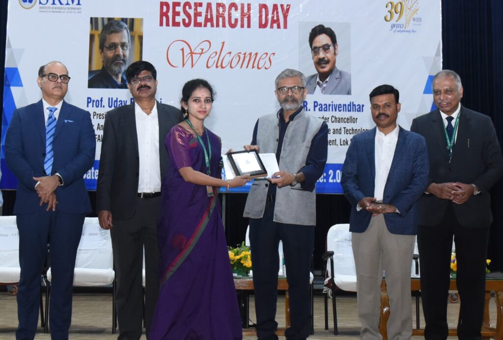 13th Annual Research Day observed at SRMIST; Research Scholars, Faculty, Students receive awards