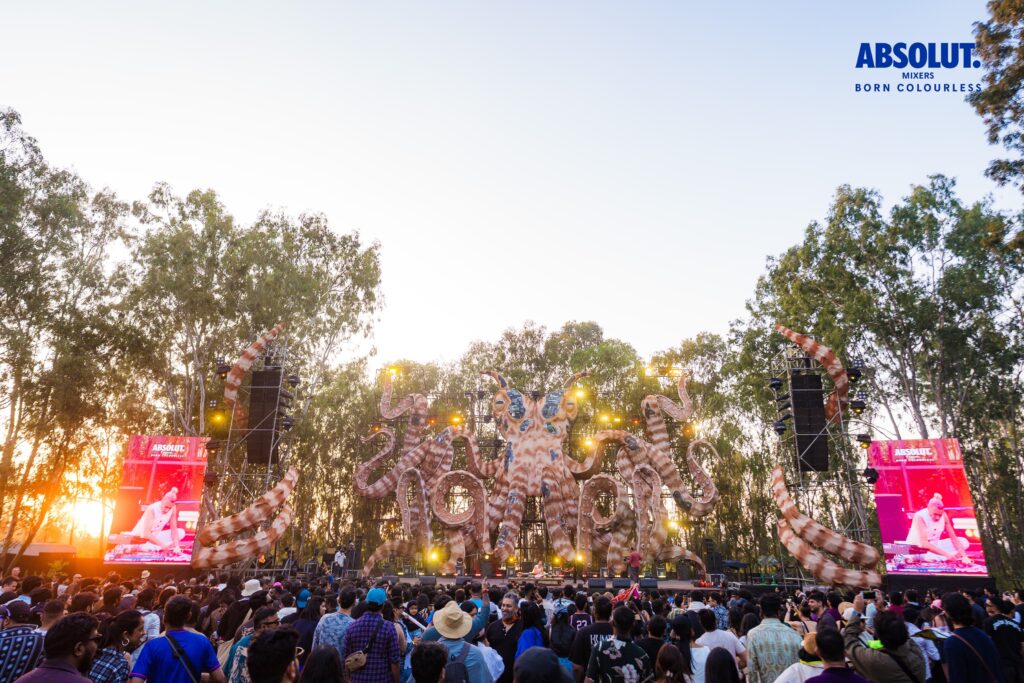 Absolut Mixers Introduces ‘The Blue Trail’: A Sensory Fusion of Art and Nature at Echoes of Earth 2025