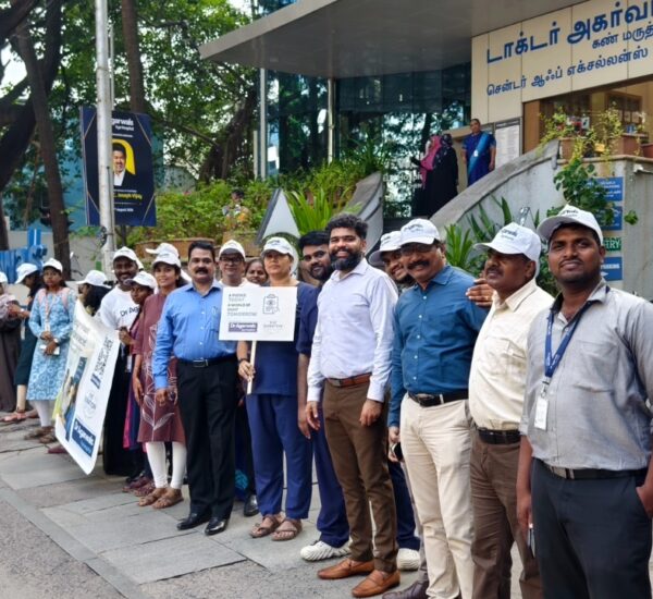 Dr Agarwals Eye Hospital Organises Eye Donation Awareness Human-Chain in Chennai